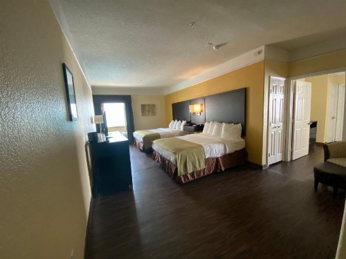 Galveston Beach Hotel - image 34