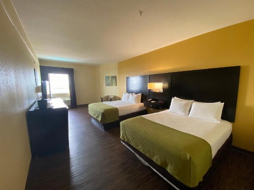 Galveston Beach Hotel - image 38