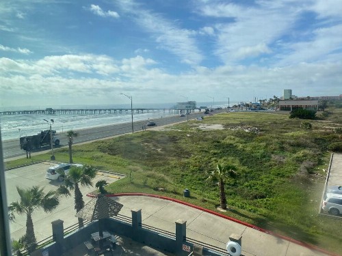 Galveston Beach Hotel - image 7