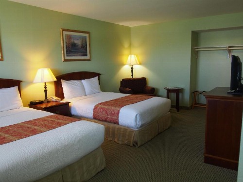 Inn at the Waterpark - image 10