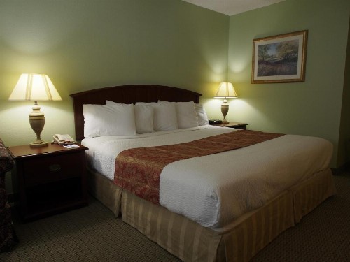 Inn at the Waterpark - image 6
