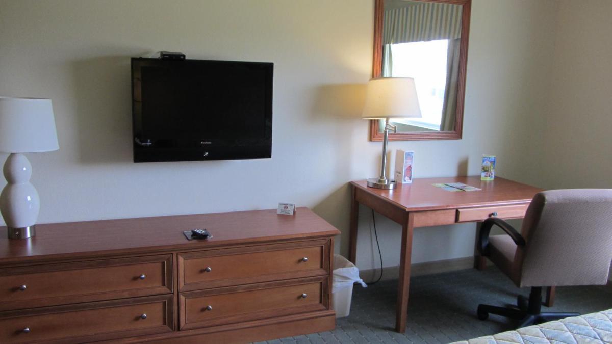 Inn at the Waterpark - image 7