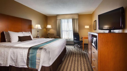 Best Western Plus Seawall Inn & Suites by the Beach