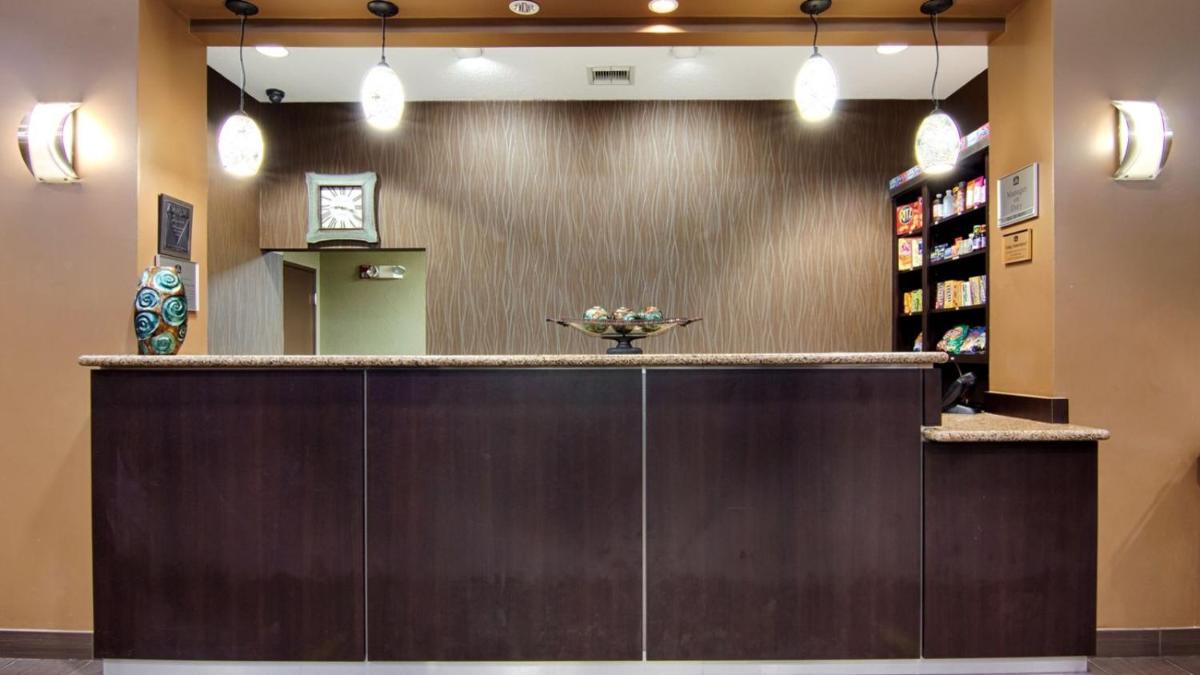 Best Western Plus Seawall Inn & Suites by the Beach - image 4