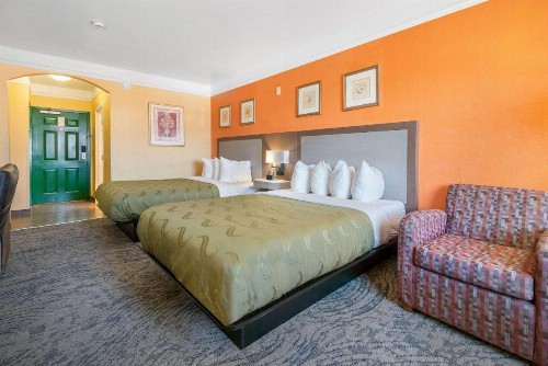 Quality Inn & Suites Beachfront - image 15