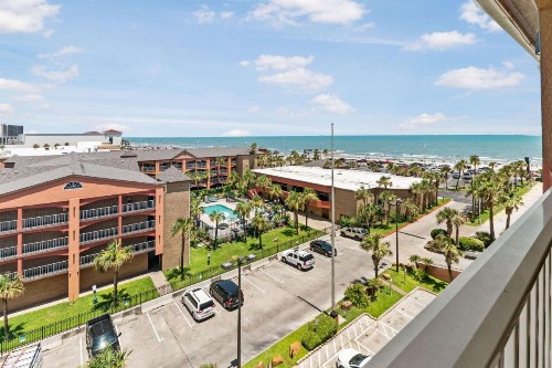 Quality Inn & Suites Beachfront - image 22