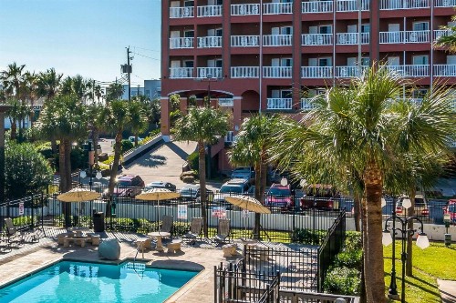 Quality Inn & Suites Beachfront - image 25