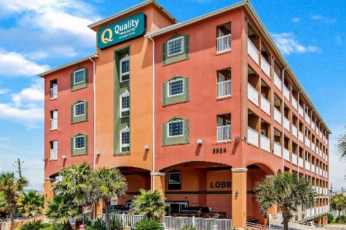 Quality Inn & Suites Beachfront - image 3