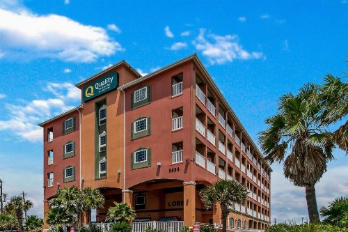 Quality Inn & Suites Beachfront - image 4