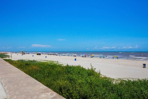 Quality Inn & Suites Beachfront - image 43