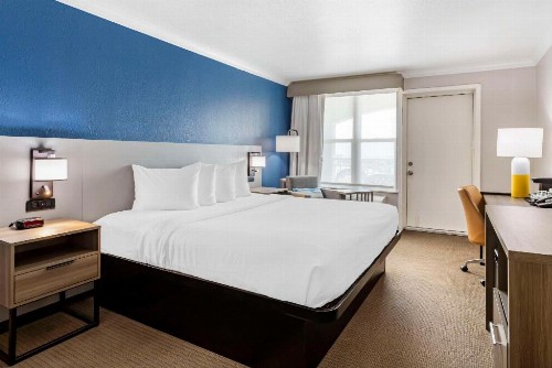 Country Inn & Suites by Radisson Galveston Beach TX - image 36