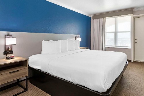 Country Inn & Suites by Radisson Galveston Beach TX - image 45