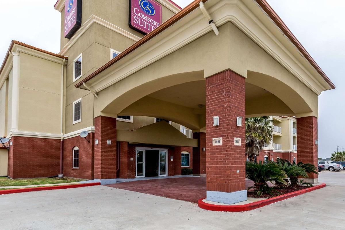 Comfort Suites Galveston - image 2