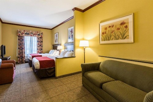 Comfort Suites Galveston - image 30