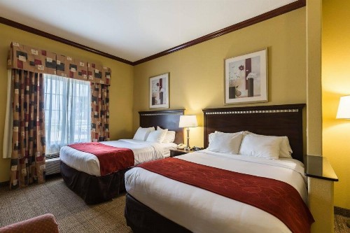 Comfort Suites Galveston - image 45
