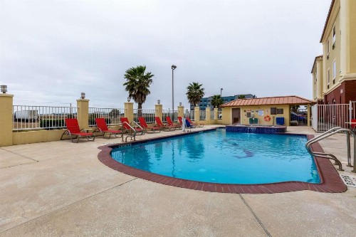 Comfort Suites Galveston - image 48