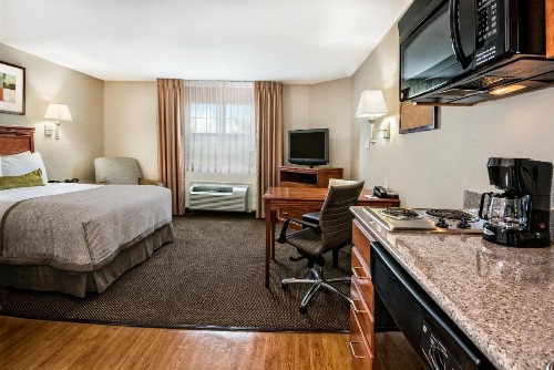 Candlewood Suites Galveston an IHG Hotel - image 35
