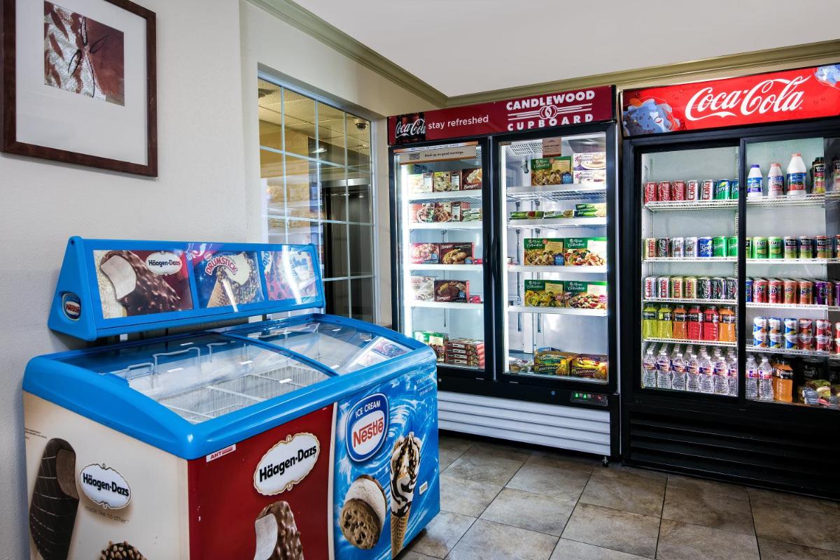Candlewood Suites Galveston an IHG Hotel - image 6