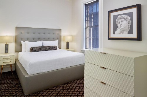 The Tremont House - image 12