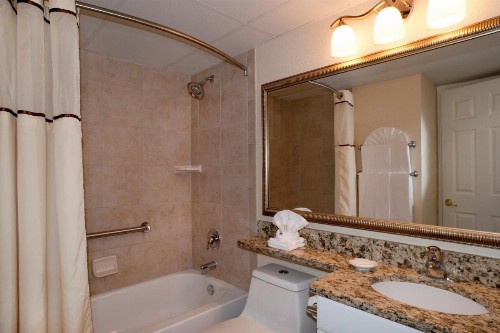 Casa Del Mar Beachfront - image 3