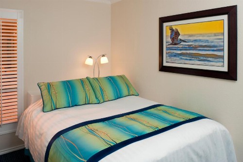 Casa Del Mar Beachfront - image 5