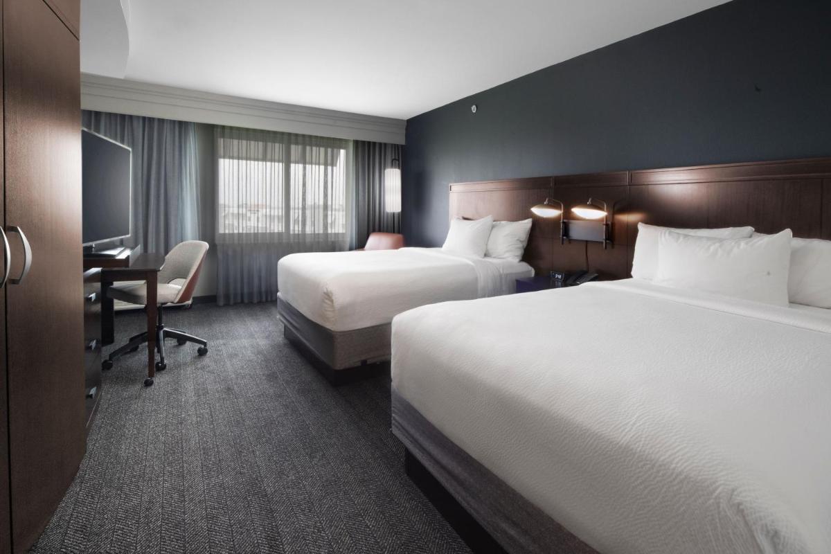 Courtyard by Marriott Galveston Island - image 7