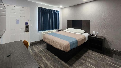 Motel 6-Galveston TX - image 19