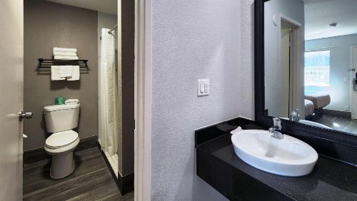 Motel 6-Galveston TX - image 7