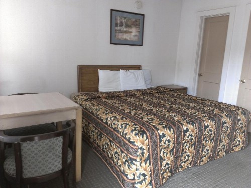 Beachtree Motel - image 5