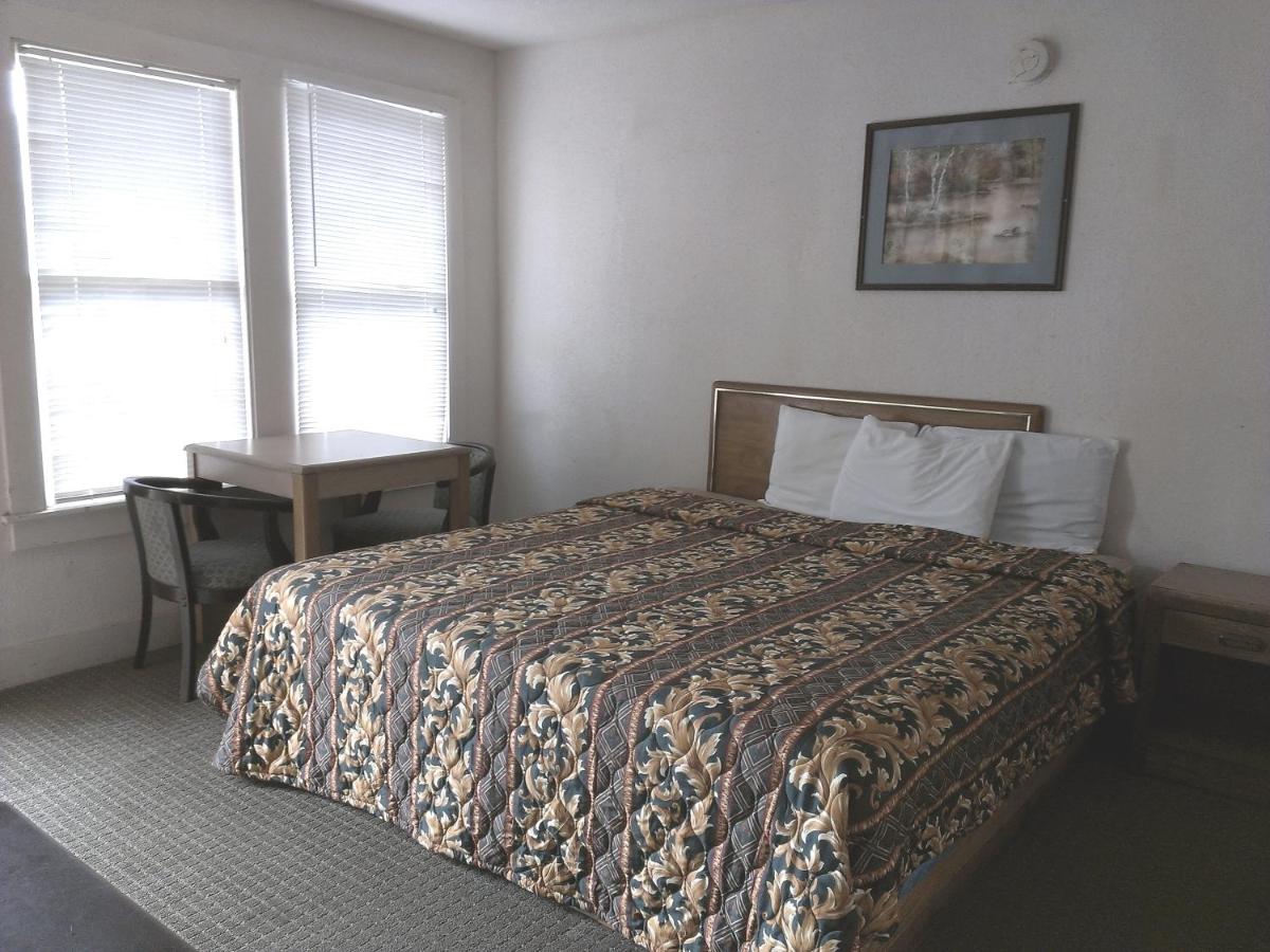 Beachtree Motel - image 6