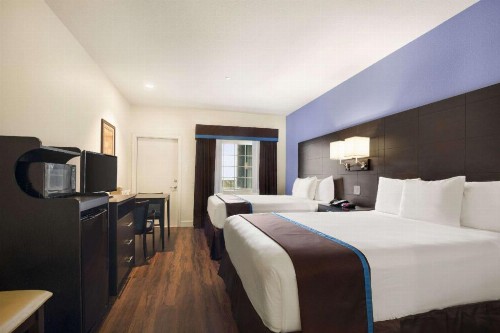 Days Inn & Suites by Wyndham Galveston West/Seawall - image 18
