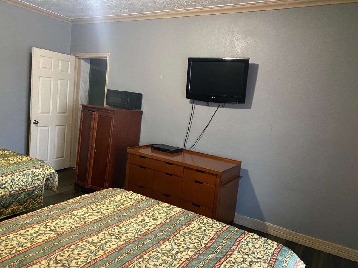 Surf Motel and Apartments - image 5