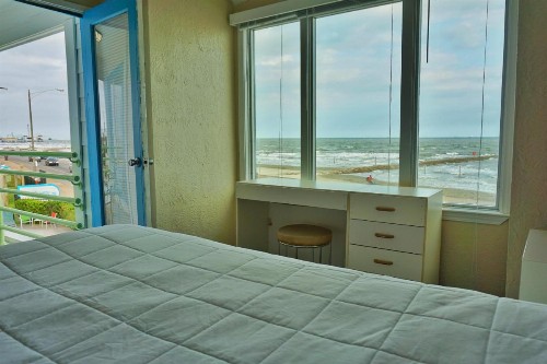Four Seasons on the Gulf - image 21