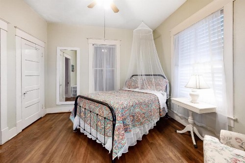 Castaway Cottage - image 10