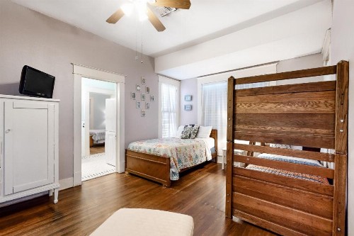 Castaway Cottage - image 12
