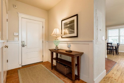 Beach Retreat - image 8