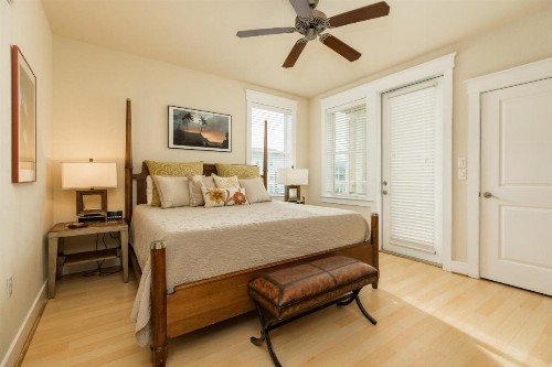Barefoot Bungalow - image 10