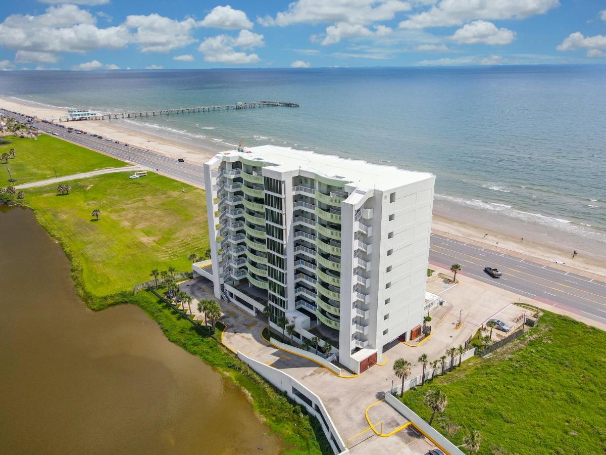 Galveston Oceanfront - main image