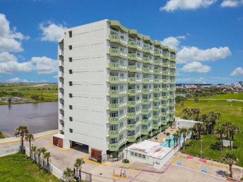 Galveston Oceanfront - image 10
