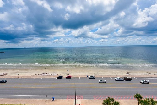 Galveston Oceanfront - image 6