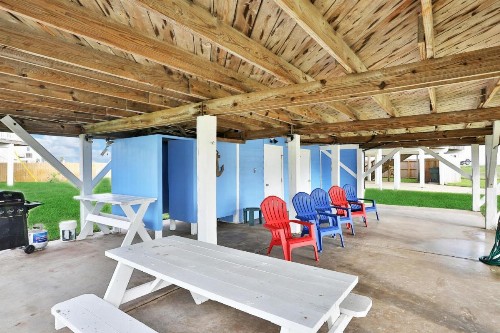 Seaside Cottage - image 11
