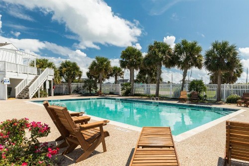 Beachside Retreat - image 10