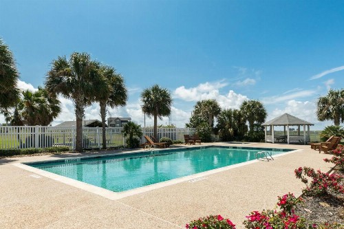 Beachside Retreat - image 9