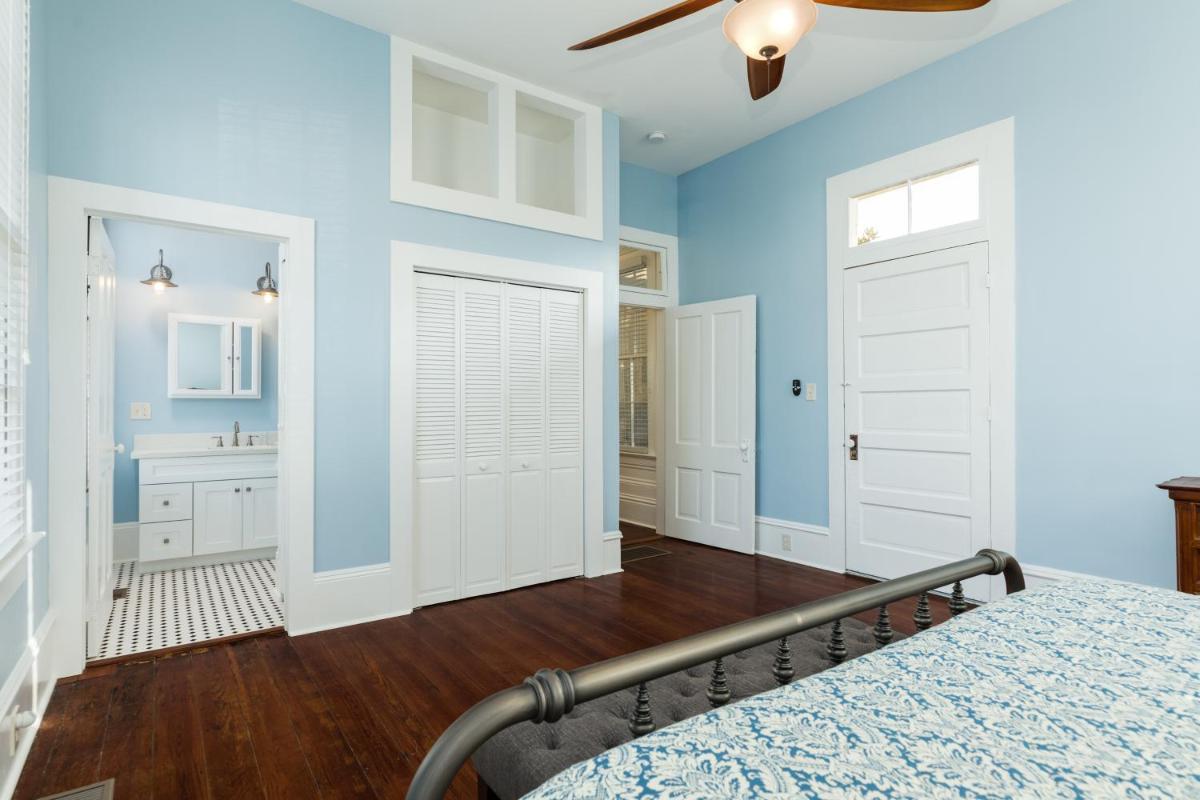 The Shaw House - image 6