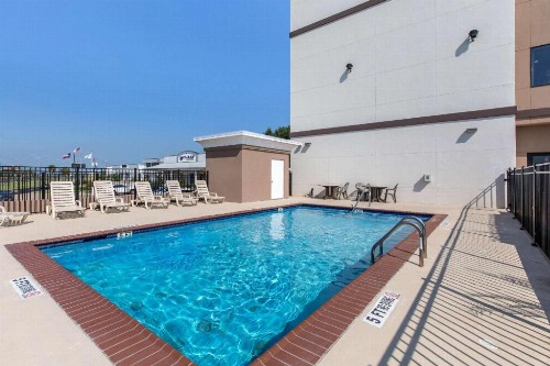 Sleep Inn - image 4