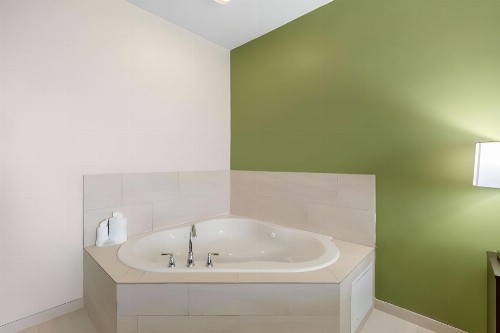 Sleep Inn - image 42