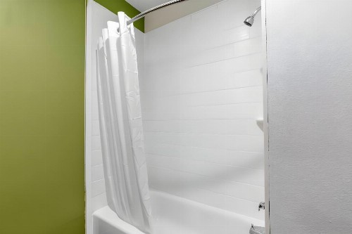 Sleep Inn - image 49