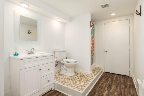 38th Street Retreat - Downstairs Level - image 11