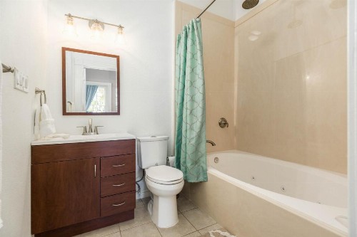 38th Street Retreat - Upstairs Level - image 11