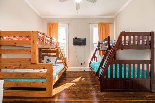 38th Street Retreat - Upstairs Level - image 9